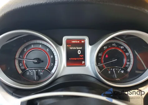 2015 Dodge Journey Sxt z USA, uszkodzony, nr VIN 3C4PDCBG2FT727294